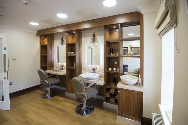 Fairfield Manor Care & Nursing Home